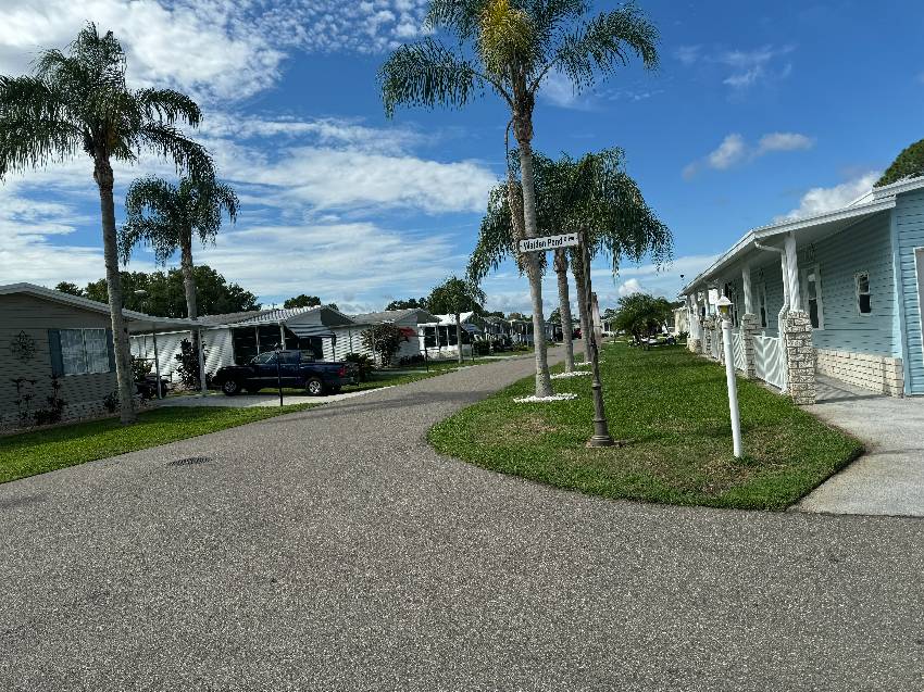 2217 Walden Pond Dr a Lake Wales, FL Mobile or Manufactured Home for Sale